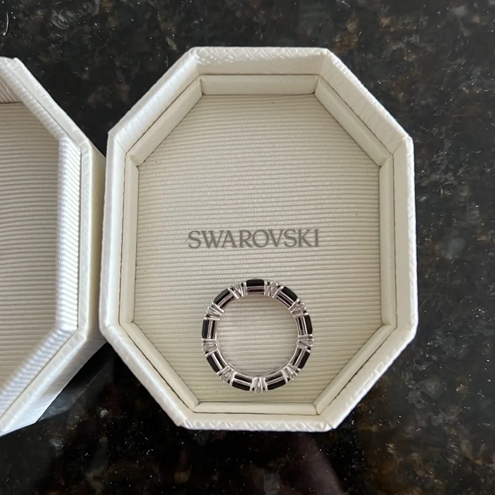 Swarovski Ring - Picture 3 of 4